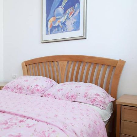 Alona'S Apartments ไฮฟา ภายนอก รูปภาพ