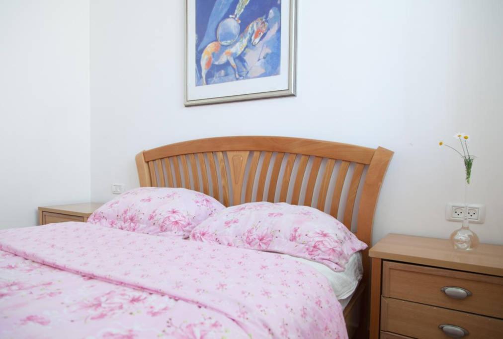 Alona'S Apartments ไฮฟา ภายนอก รูปภาพ